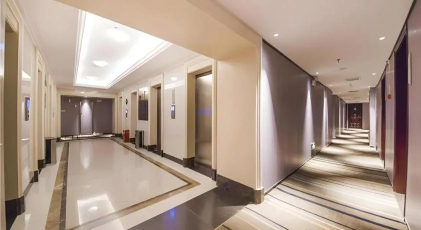 Borrman Hotel Guilin High-speed Railway North Station Evergrande Plaza