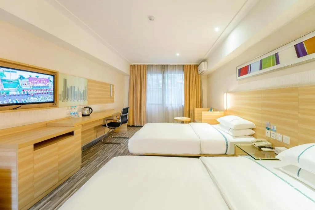 Bed in City Comfort Inn Guangzhou Luyuan Road Taojin Metro Station