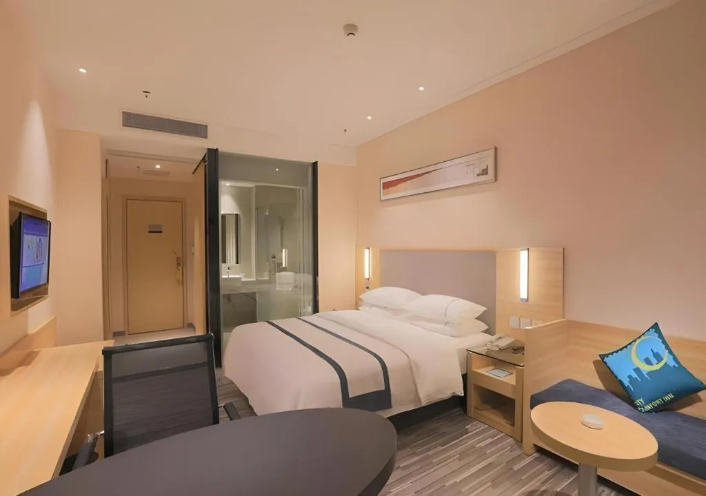 Bed in City Comfort Inn Guangzhou Luyuan Road Taojin Metro Station