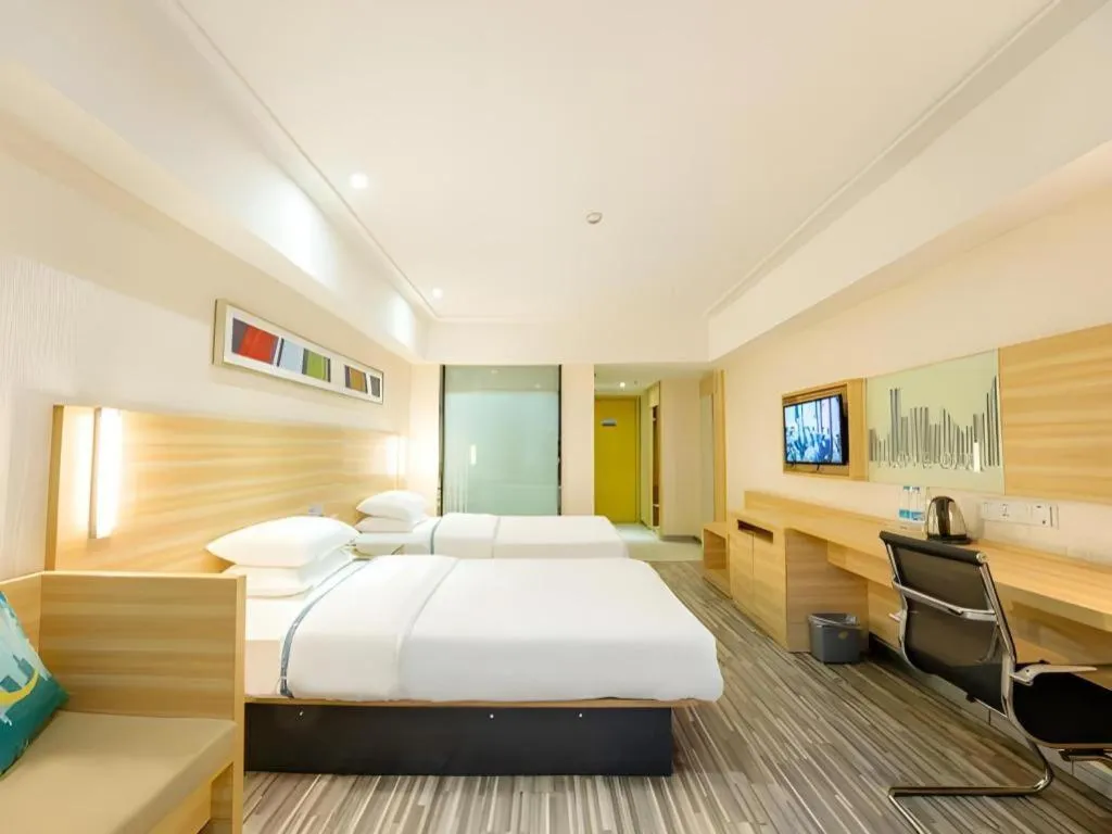 Bed in City Comfort Inn Guangzhou Luyuan Road Taojin Metro Station