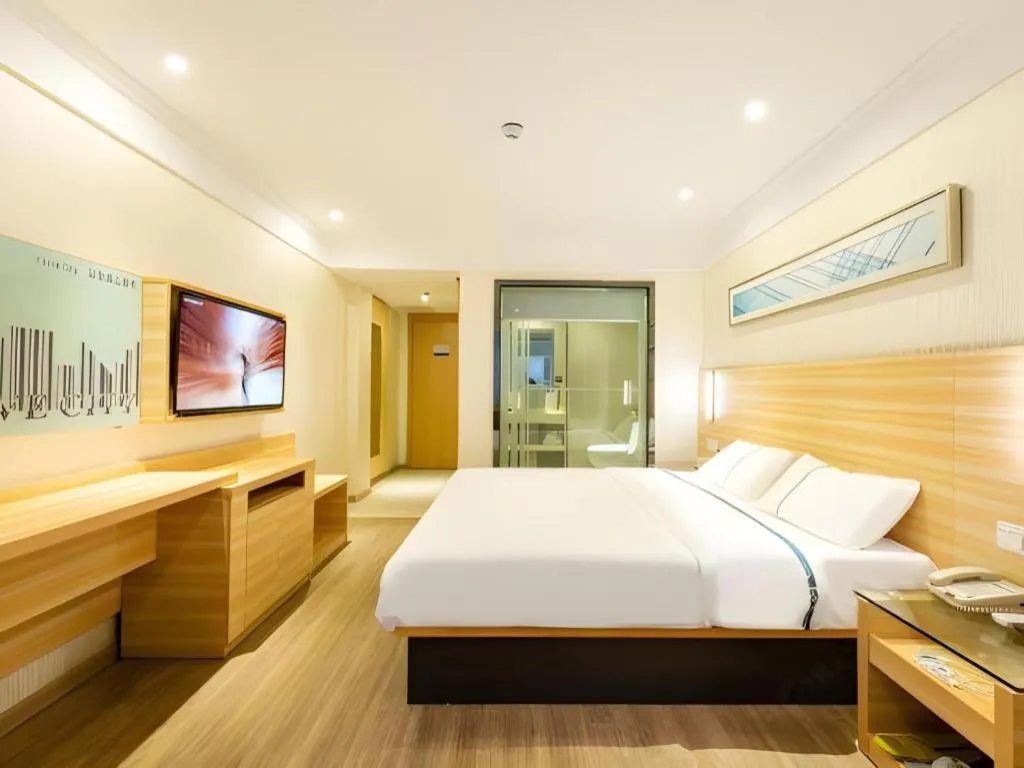 Bed in City Comfort Inn Guangzhou Luyuan Road Taojin Metro Station