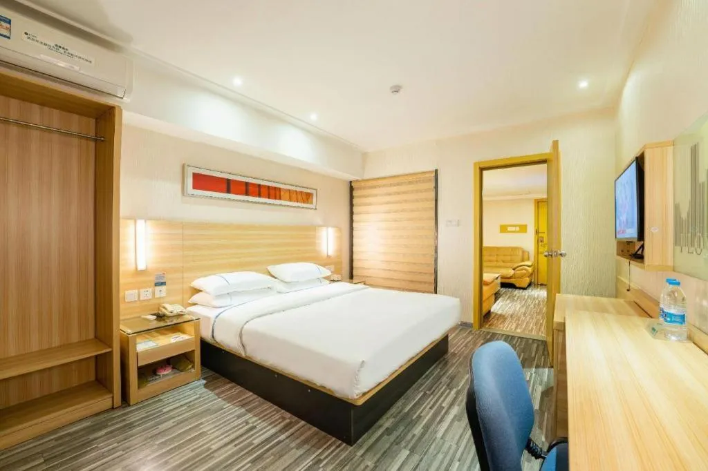 Bed in City Comfort Inn Guangzhou Luyuan Road Taojin Metro Station