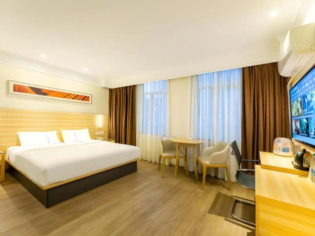 Bed in City Comfort Inn Guangzhou Luyuan Road Taojin Metro Station