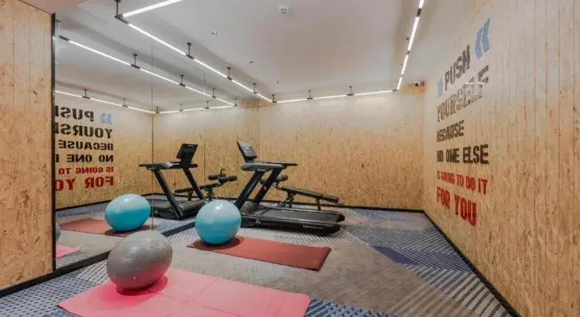 Borrman Hotel Qianjiang High-speed Railway Station Lobster City Borrman Hotel Qianjiang High-speed Railway Station Lobster City