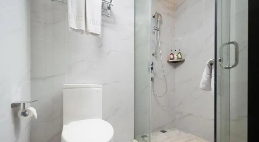 Borrman Hotel Qianjiang High-speed Railway Station Lobster City