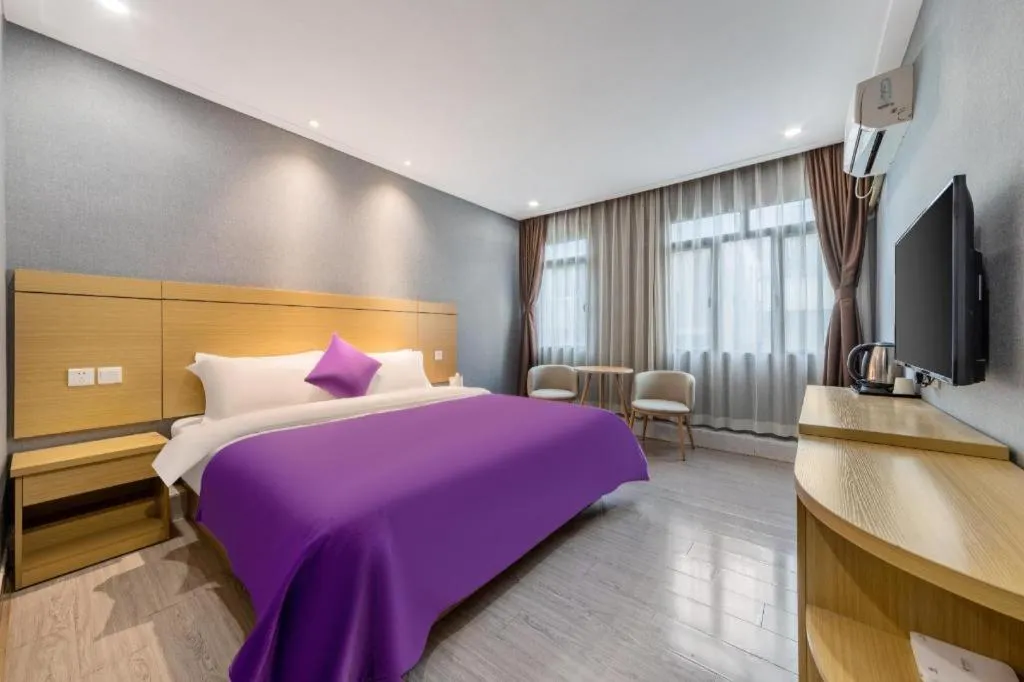 Bed in Ying Feng Yuan Hotel