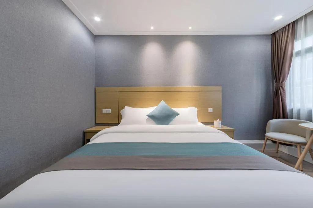 Bed in Ying Feng Yuan Hotel