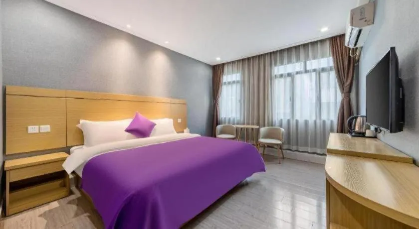 Bed in Ying Feng Yuan Hotel