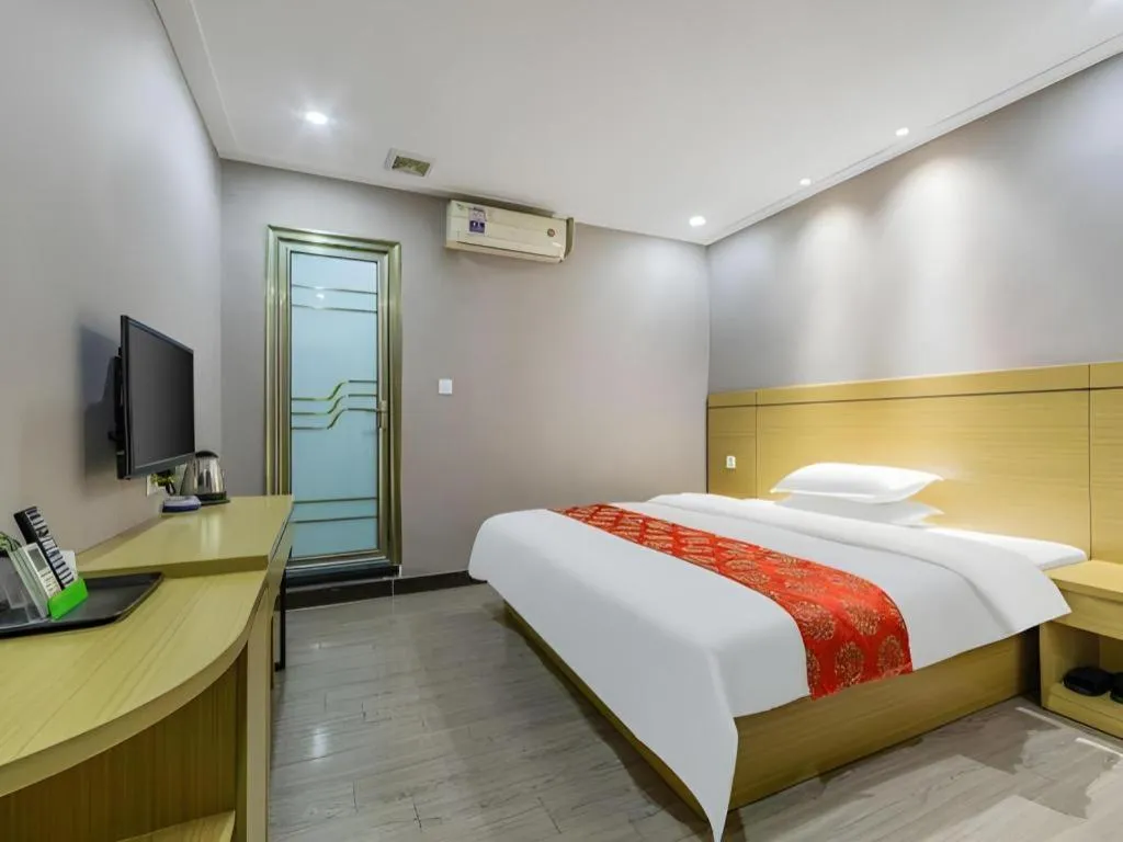 Bed in Ying Feng Yuan Hotel