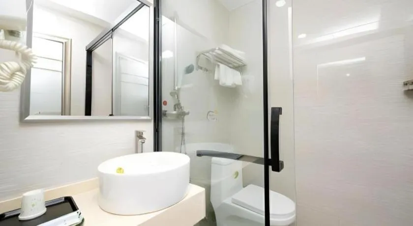 Ying Feng Yuan Hotel