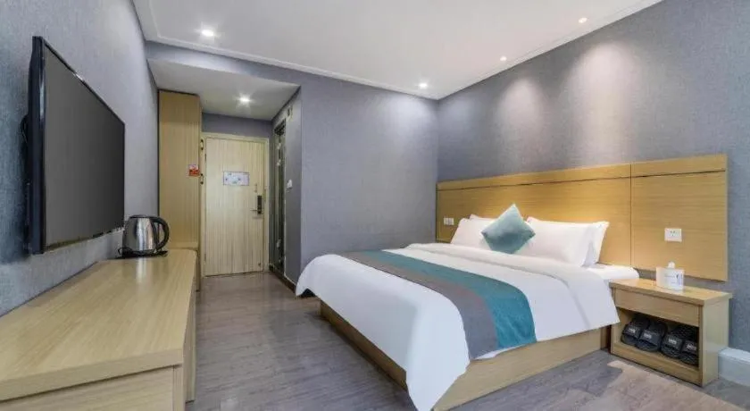 Bed in Ying Feng Yuan Hotel