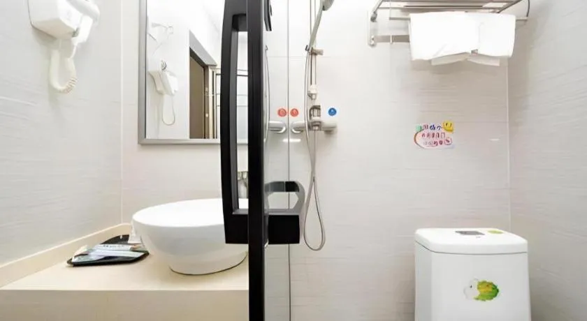 Ying Feng Yuan Hotel