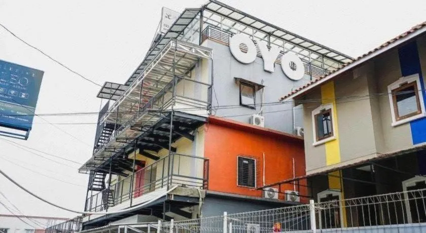 OYO Maleo Exclusive Residence near Universitas Kristen Maranatha