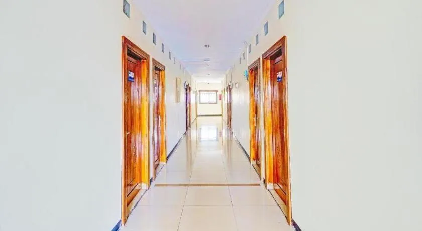 OYO Maleo Exclusive Residence near Universitas Kristen Maranatha