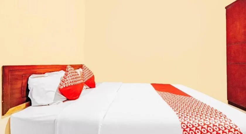 Bed in OYO Maleo Exclusive Residence near Universitas Kristen Maranatha