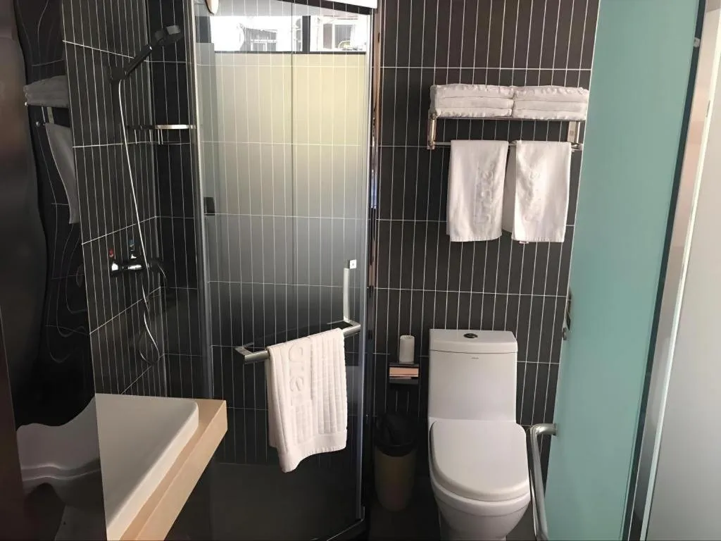 Thank Inn Hotel Anhui Chuzhou Fengyang County Bus Station