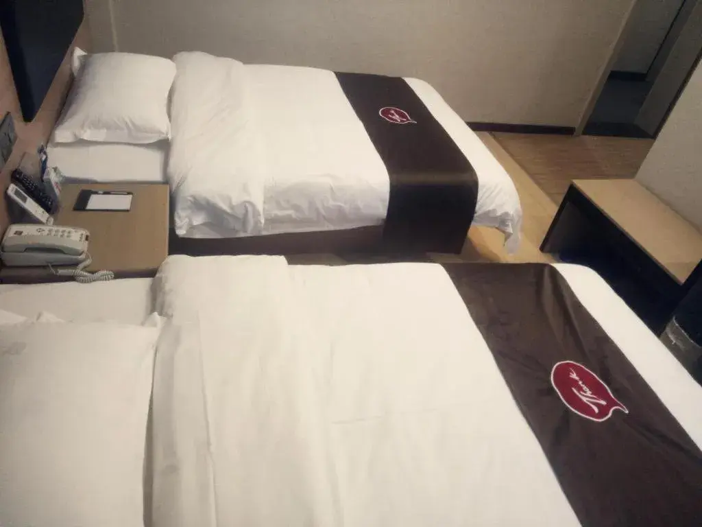 Bed in Thank Inn Plus Hotel Shandong Binzhou Zhanhua District Jinhai Six Road Bed in Thank Inn Plus Hotel Shandong Binzhou Zhanhua District Jinhai Six Road