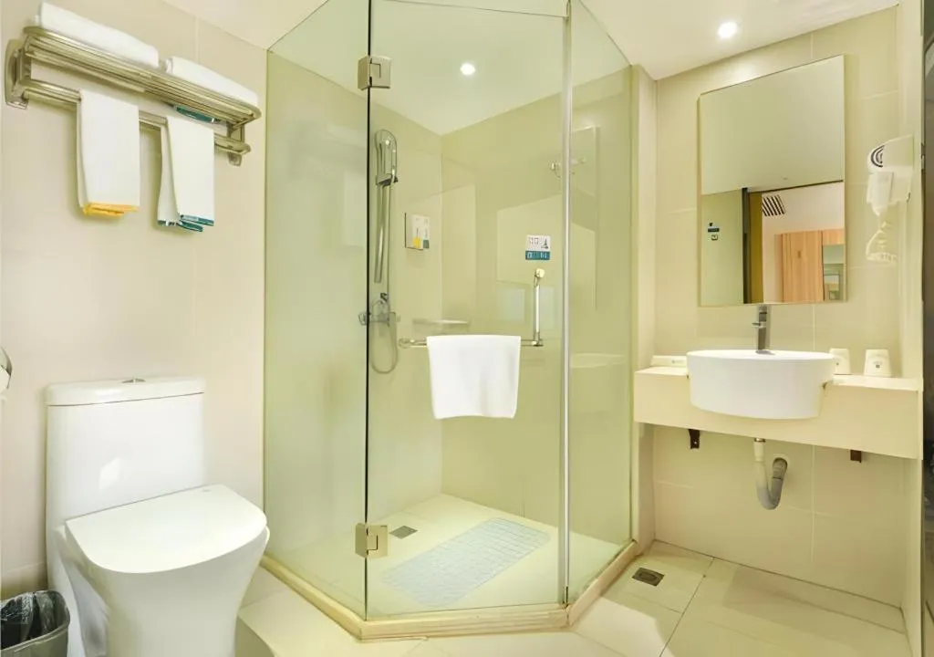 City Comfort Inn Wuhan Tianhe Airport Julong Avenue Metro Station