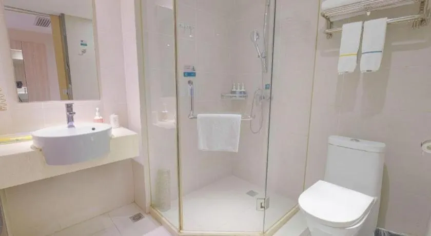 City Comfort Inn Wuhan Tianhe Airport Julong Avenue Metro Station