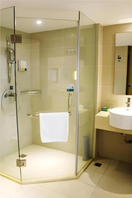 City Comfort Inn Wuhan Tianhe Airport Julong Avenue Metro Station