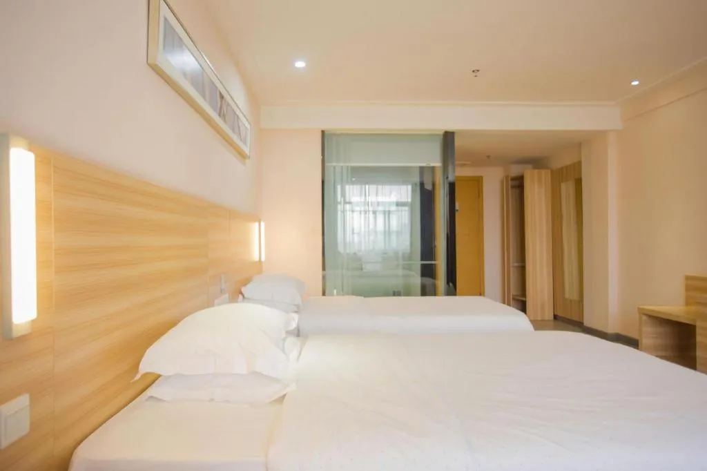 Bed in City Comfort Inn Wuhan Tianhe Airport Julong Avenue Metro Station