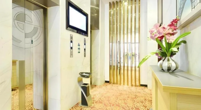 City Comfort Inn Wuhan Tianhe Airport Julong Avenue Metro Station
