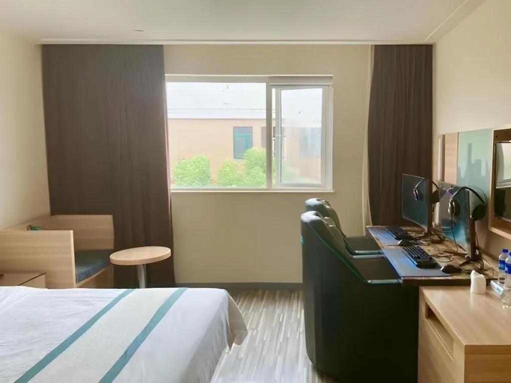 Bed in City Comfort Inn Wuhan Tianhe Airport Julong Avenue Metro Station