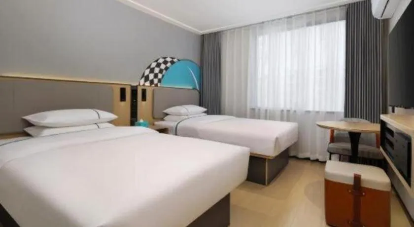 Bed in City Comfort Inn Guilin Xiangbi Mountain Park