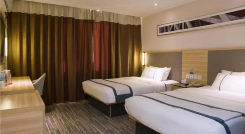 Bed in City Comfort Inn Guilin Xiangbi Mountain Park