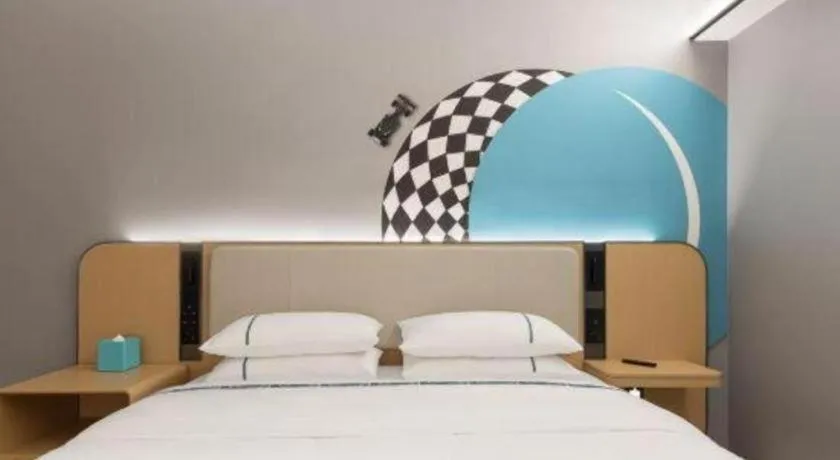 Bed in City Comfort Inn Guilin Xiangbi Mountain Park
