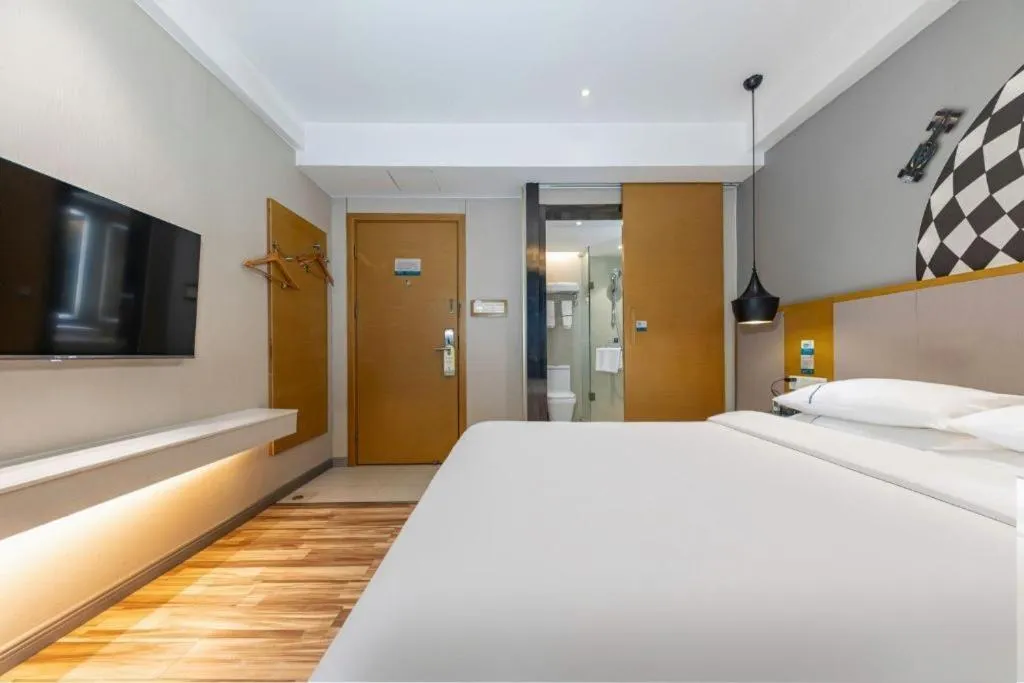 Bed in City Comfort Inn Suizhou Yanhe Avenue