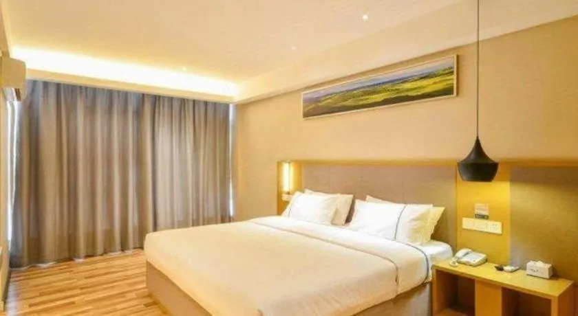 Bed in City Comfort Inn Suizhou Yanhe Avenue