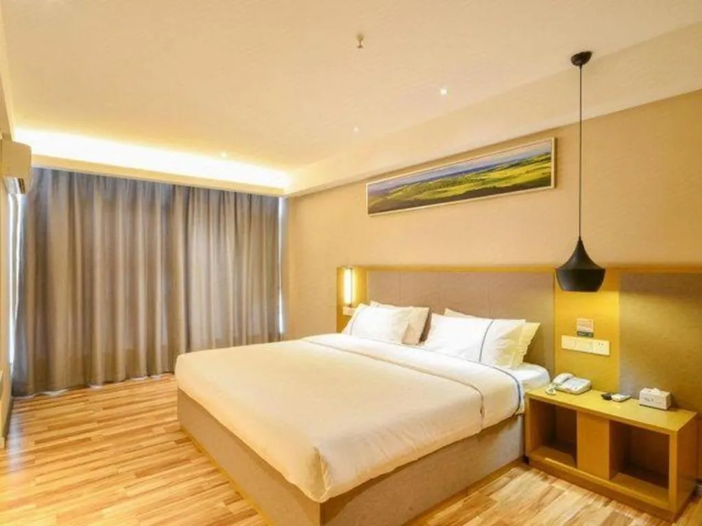 Bed in City Comfort Inn Suizhou Yanhe Avenue