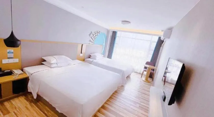 Bed in City Comfort Inn Suizhou Yanhe Avenue