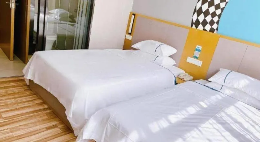 Bed in City Comfort Inn Suizhou Yanhe Avenue