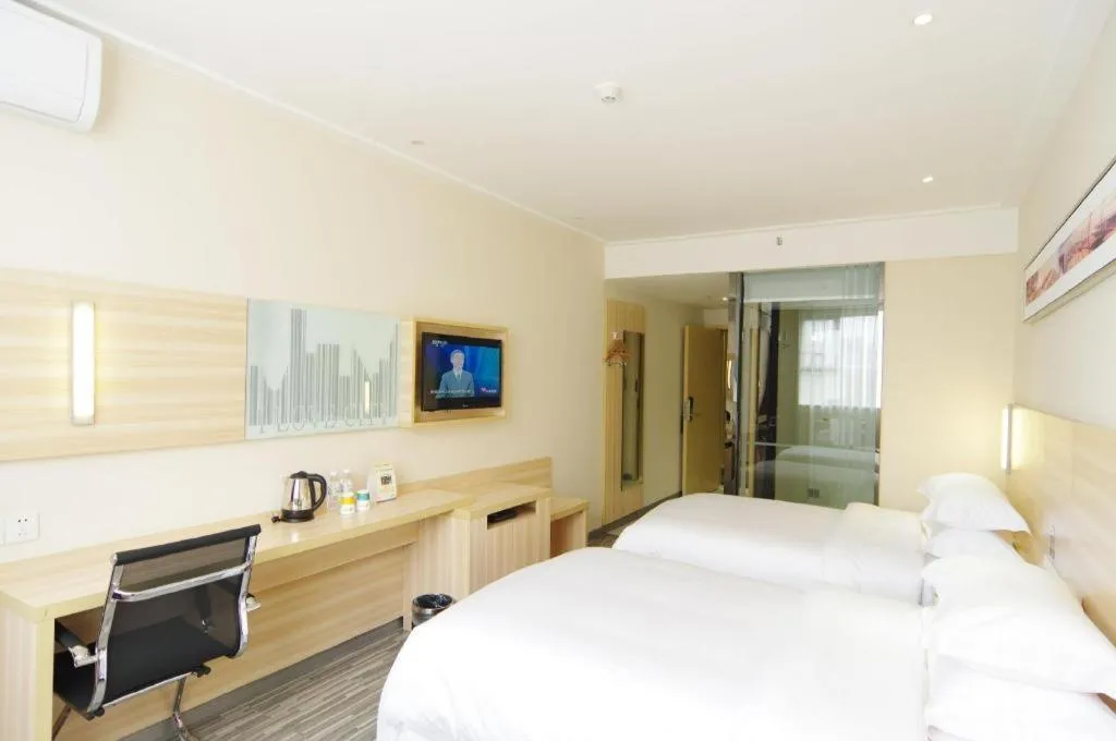 Bed in City Comfort Inn Nanning Dashatian Metro Station