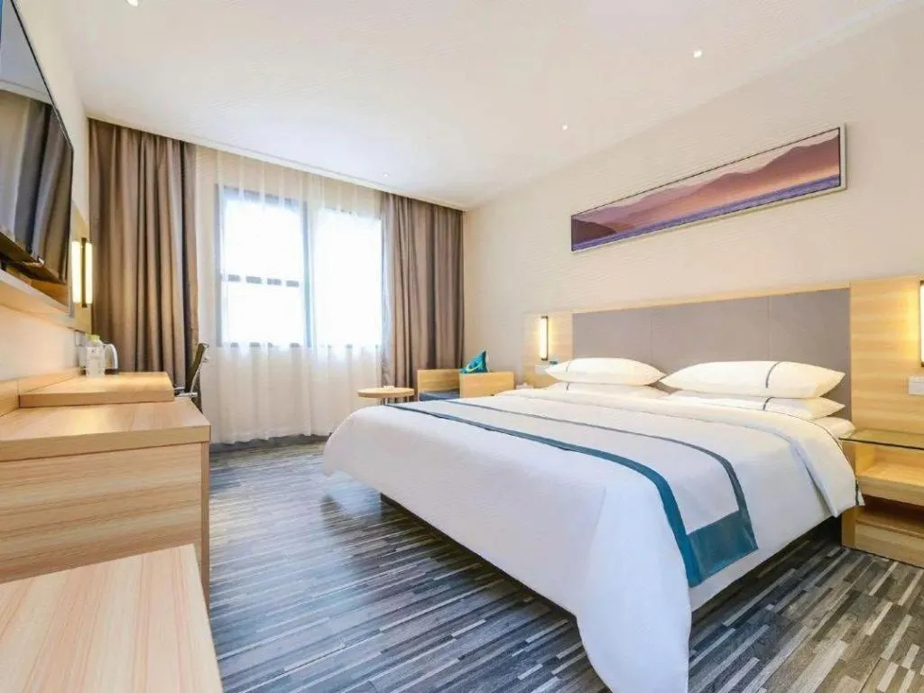 Bed in City Comfort Inn Guiyang Yan'an Middle Road Fountain Metro Station