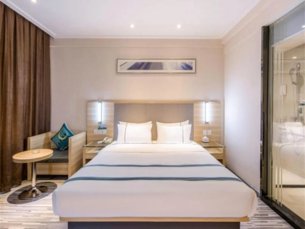 Bed in City Comfort Inn Guiyang Yan'an Middle Road Fountain Metro Station