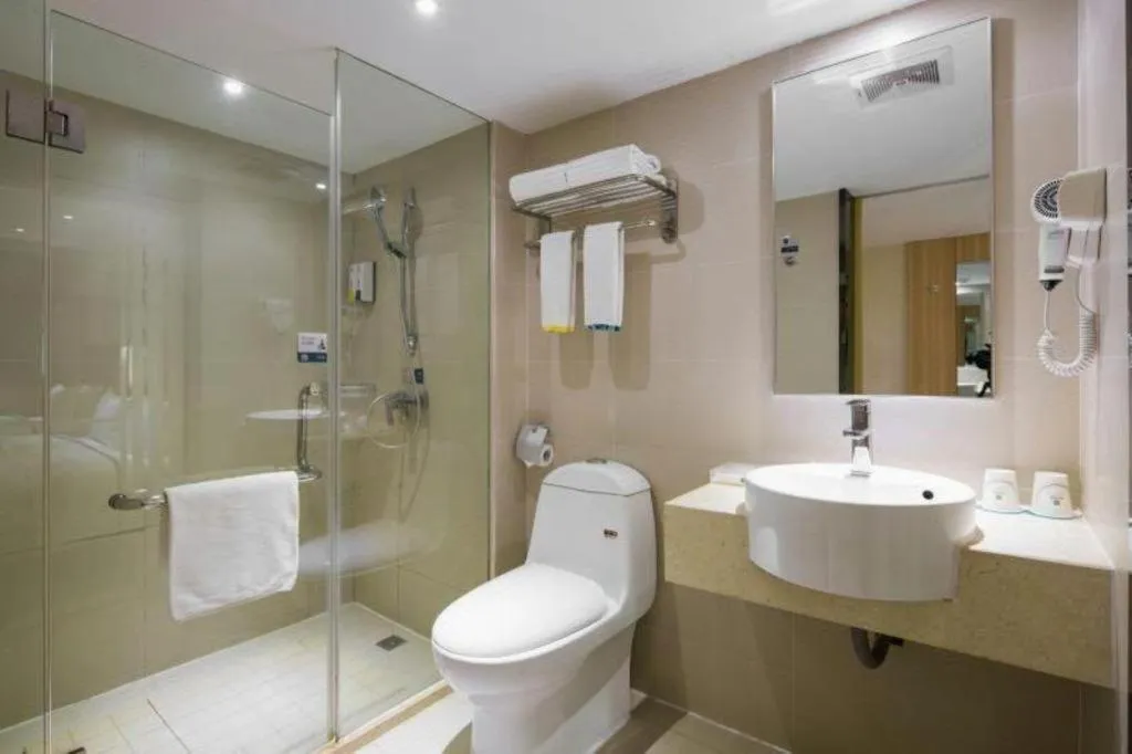 City Comfort Inn Guiyang Yan'an Middle Road Fountain Metro Station