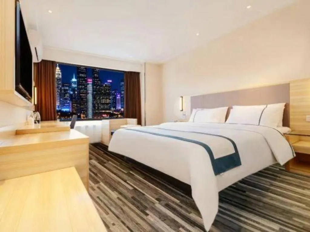 Bed in City Comfort Inn Guiyang Yan'an Middle Road Fountain Metro Station