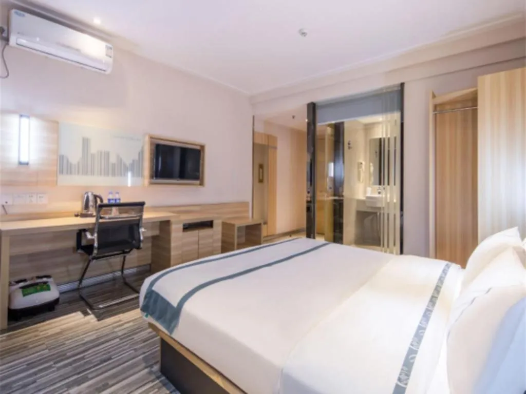 Bed in City Comfort Inn Guiyang Yan'an Middle Road Fountain Metro Station