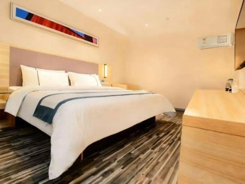 Bed in City Comfort Inn Guiyang Yan'an Middle Road Fountain Metro Station