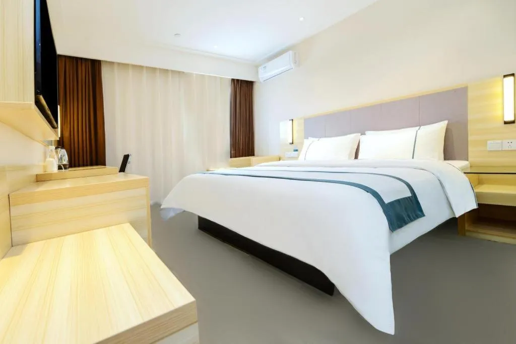 Bed in City Comfort Inn Guiyang Yan'an Middle Road Fountain Metro Station