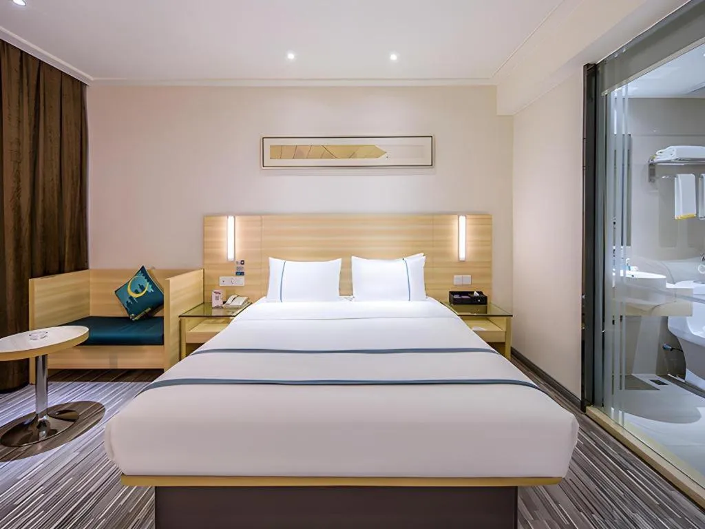 Bed in City Comfort Inn Guiyang Yan'an Middle Road Fountain Metro Station