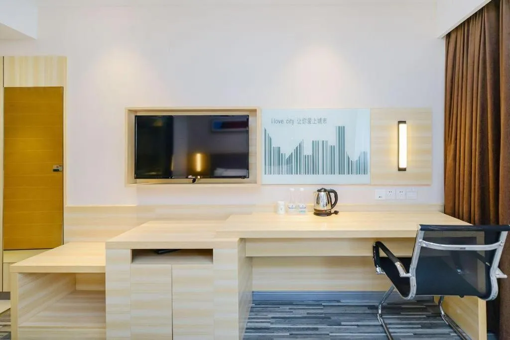 City Comfort Inn Guiyang Yan'an Middle Road Fountain Metro Station