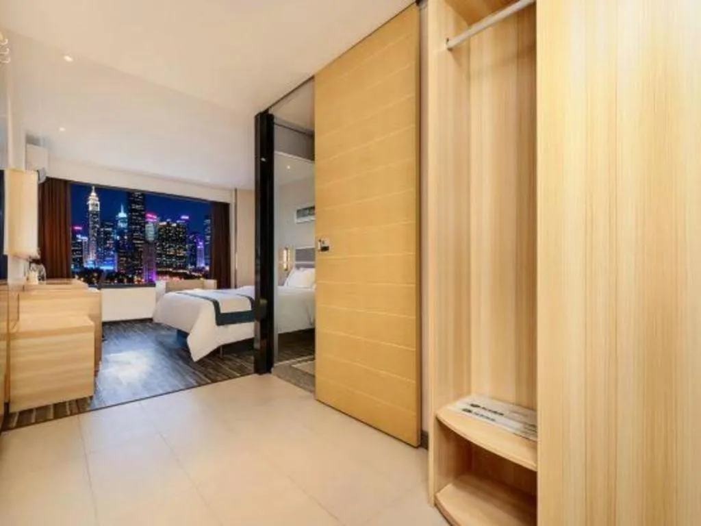 Bed in City Comfort Inn Guiyang Yan'an Middle Road Fountain Metro Station