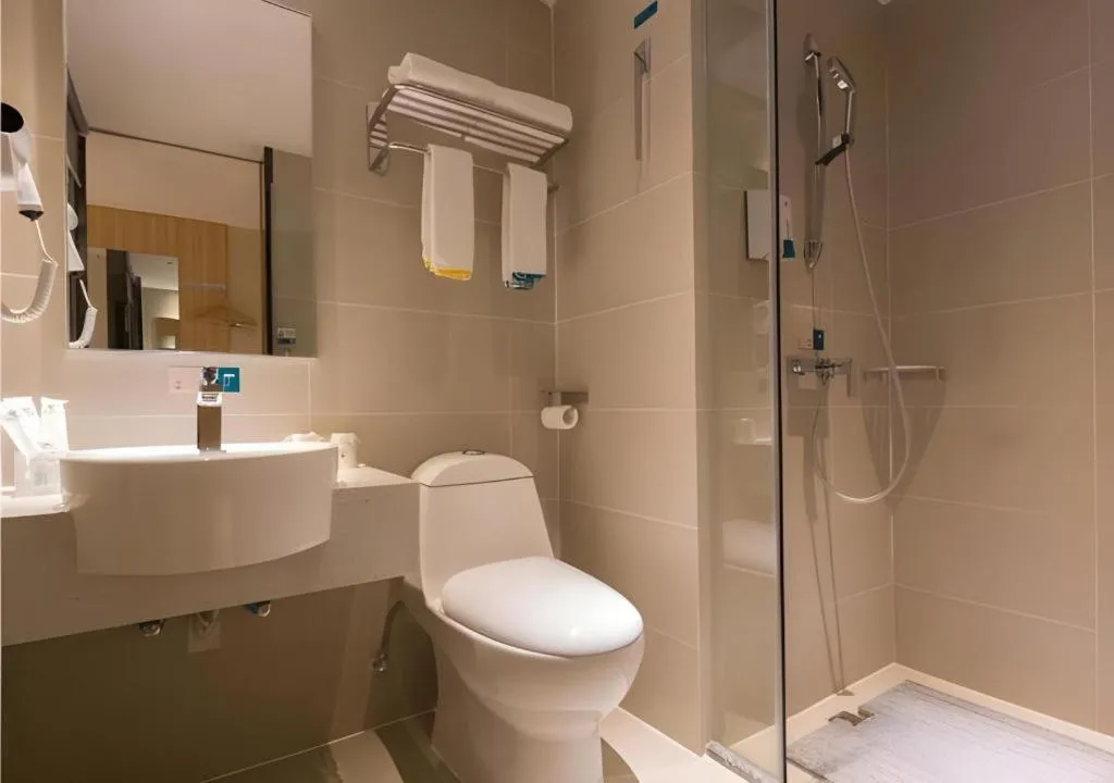 City Comfort Inn Liuzhou High-speed Railway Station Entrance