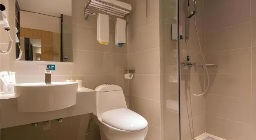 City Comfort Inn Liuzhou High-speed Railway Station Entrance