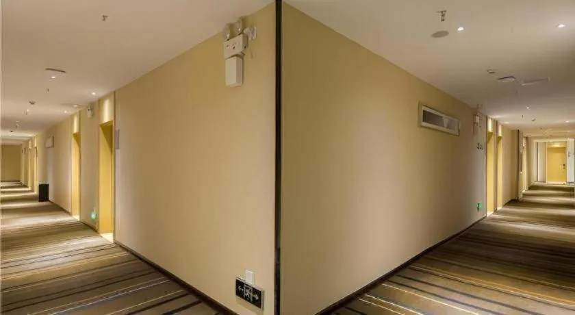 City Comfort Inn Liuzhou High-speed Railway Station Entrance