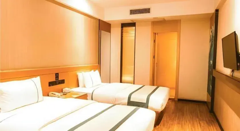 Bed in City Comfort Inn Xianning Tongcheng Zhuangyuan Square Bed in City Comfort Inn Xianning Tongcheng Zhuangyuan Square